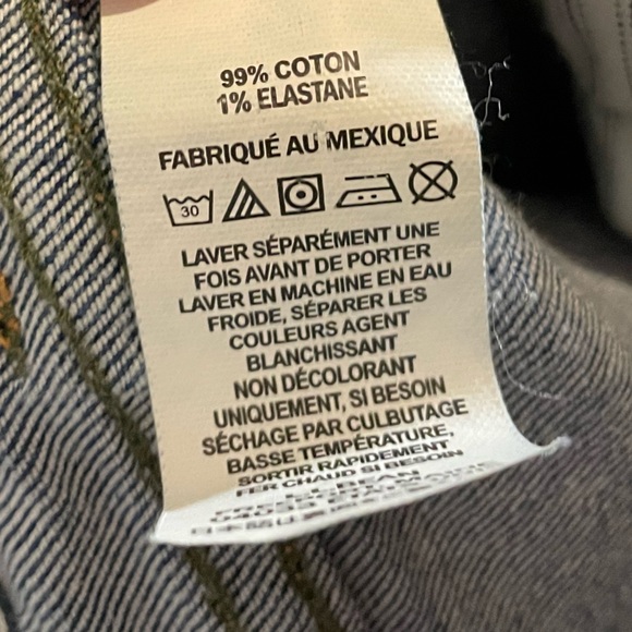 LL Bean Standard Fit Straight Leg Stonewashed Denim Classic Jeans 38x34 - Picture 7 of 7